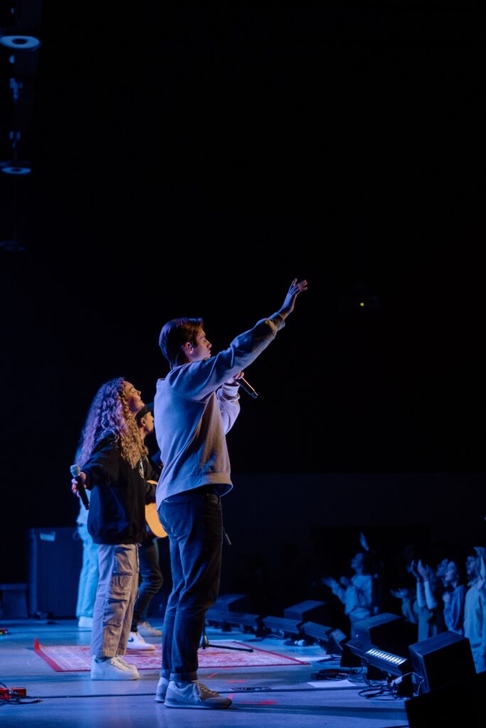 City Church Tallahassee - Singing Crowd Worship